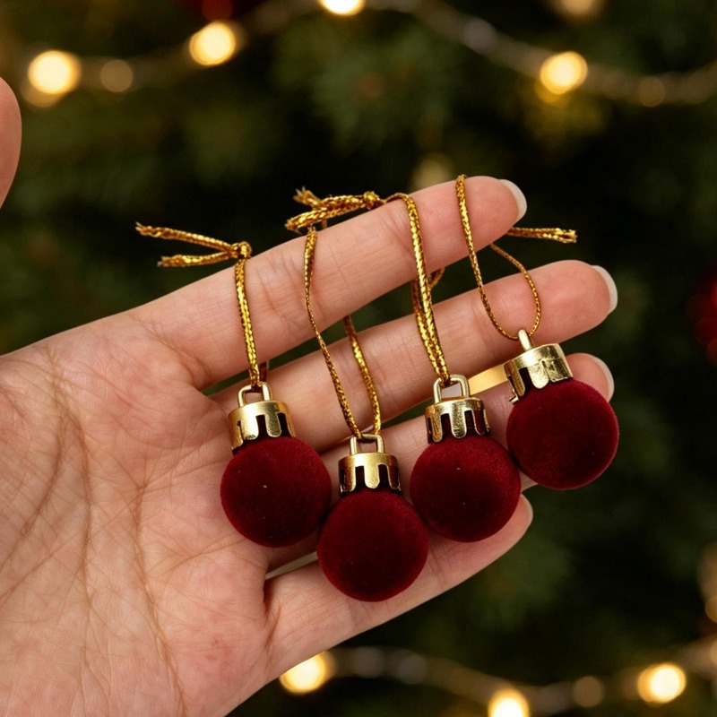 Bolas navideñas de terciopelo  - Home Decor Indonesia reseña y precio